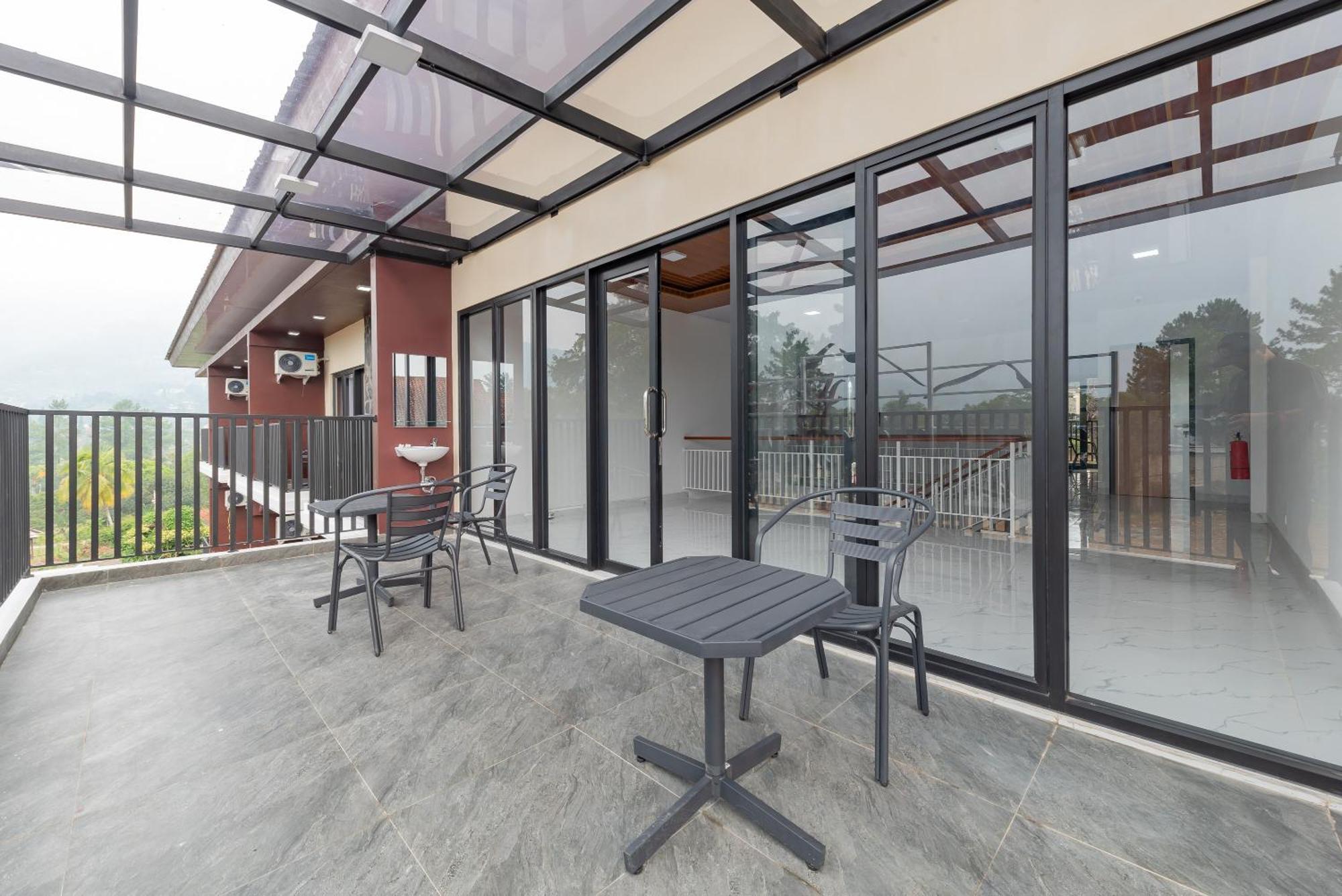 Urbanview Hotel Inkoppabri Cisarua Puncak エクステリア 写真