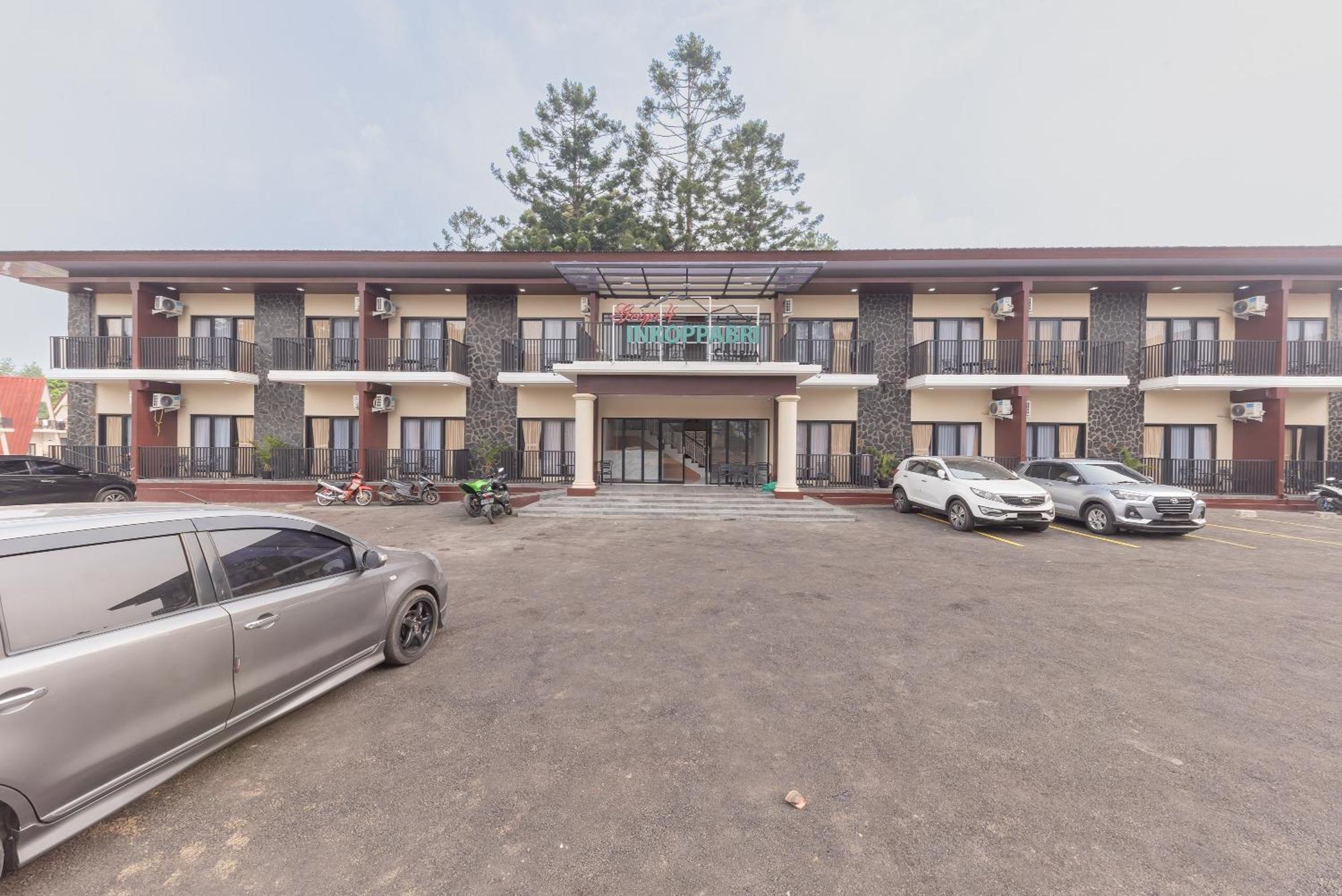 Urbanview Hotel Inkoppabri Cisarua Puncak エクステリア 写真